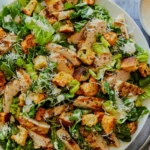 salade cesar au poulet​
